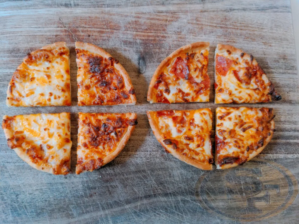 air fryer pizza placement single layer