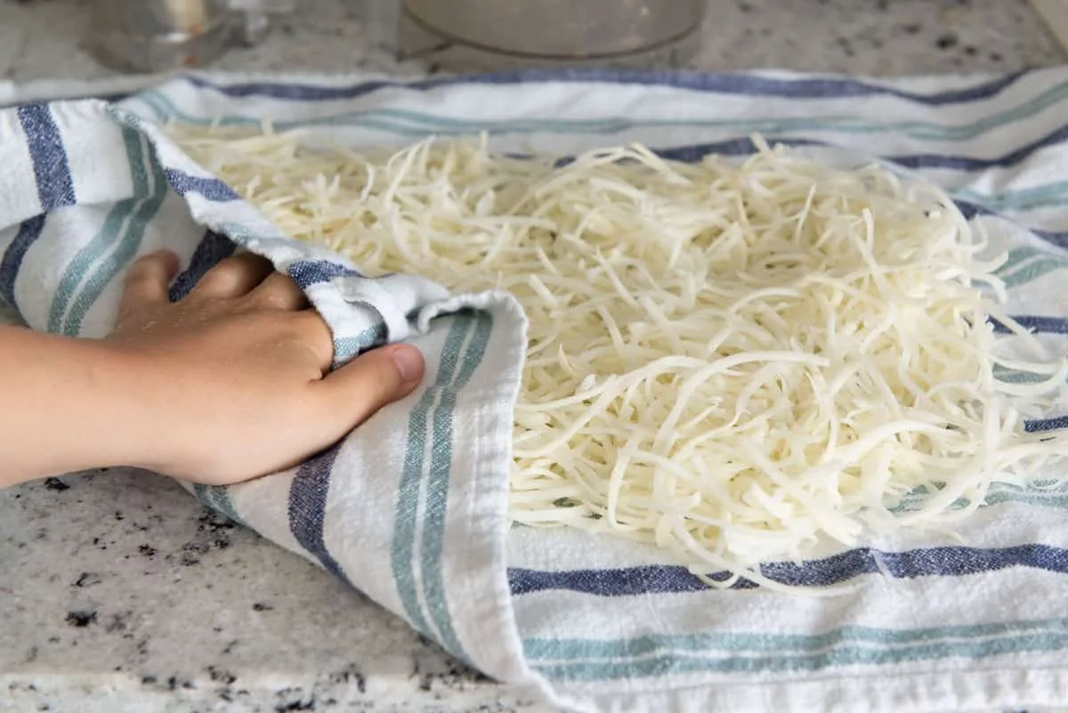 fresh shredded potatoes moisture squeeze