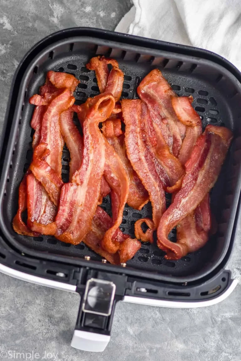 how long do you cook bacon in the air fryer